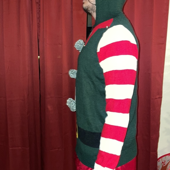Green and Red Holiday Elf costume - Picture 7 of 13